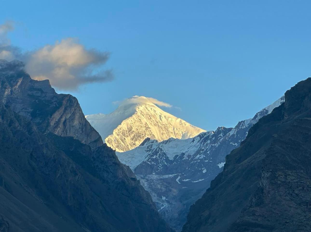Backpackers Stories By Old Hunza Inn Karimabad  Extérieur photo